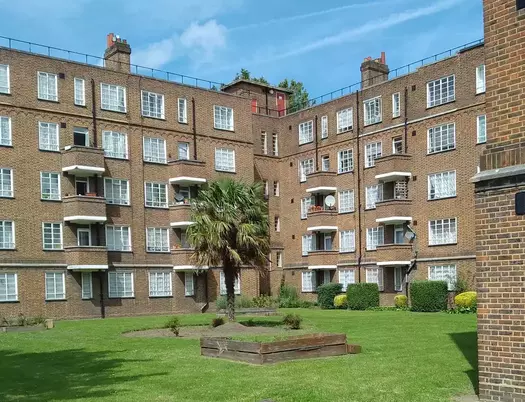 Flats Old Kent Road. Photo: 𝓐 𝓚ⅰ𝓬𝒌 Ìռძⅰ𝓮 𝓝𝒖ꚍⱿ