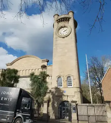 Horniman Museum 2 Photo Source: 𝓐 𝓚ⅰ𝓬𝒌 Ìռძⅰ𝓮 𝓝𝒖ꚍⱿ